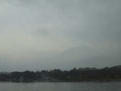 隠れてます富士山
