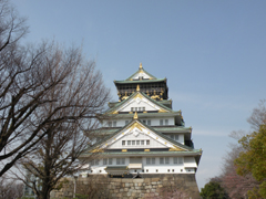 青空と大阪城